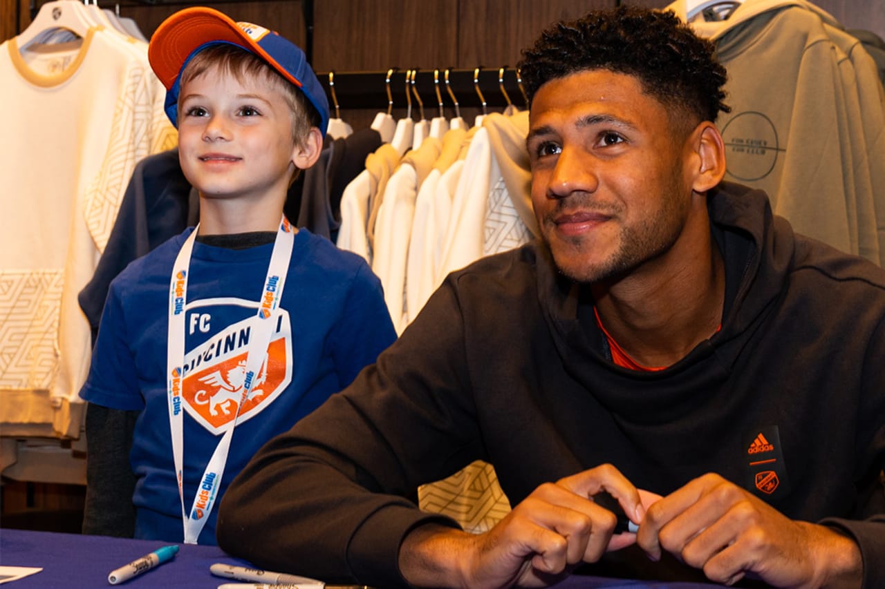 Kids Club Player Meet and Greet