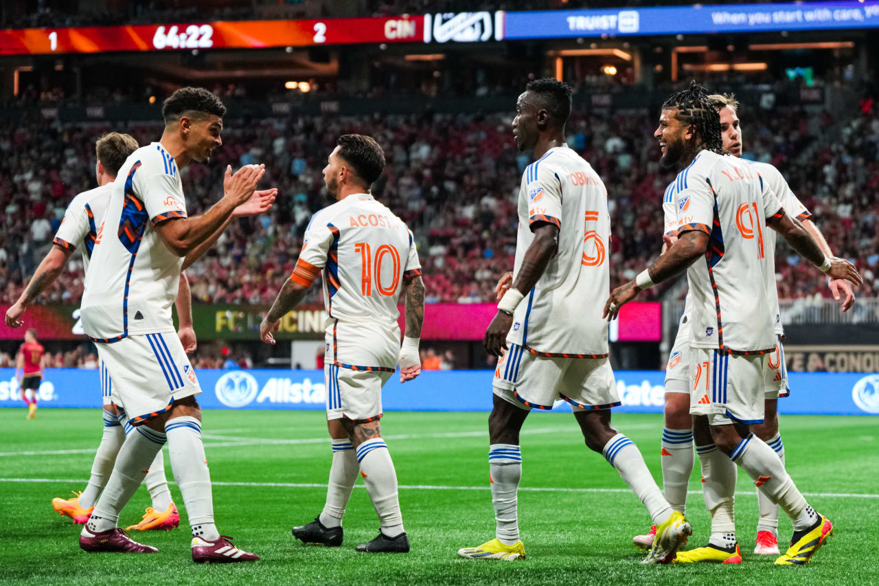 ATLANTA, GEORGIA - APRIL 20: Atlanta United against FC Cincinnati on April 20, 2024 at Mercedes-Benz Stadium in Atlanta Georgia.
