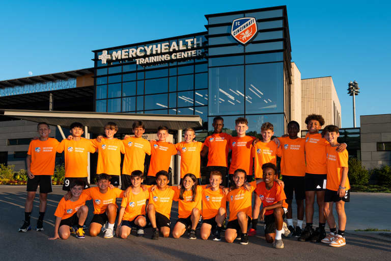 20230601 U-13 Academy Signing Night 415